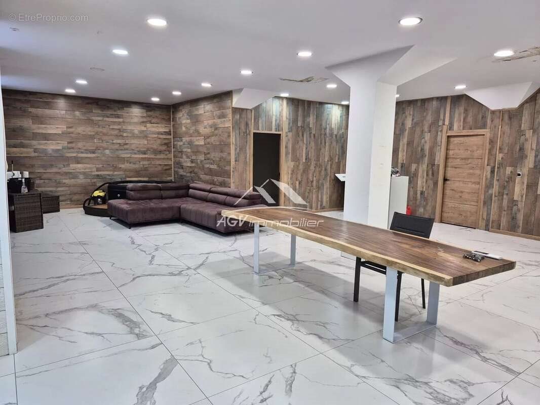 Maison à vendre, 750m², Alès