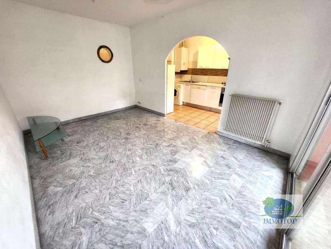 Appartement à vendre, 57m², Menton