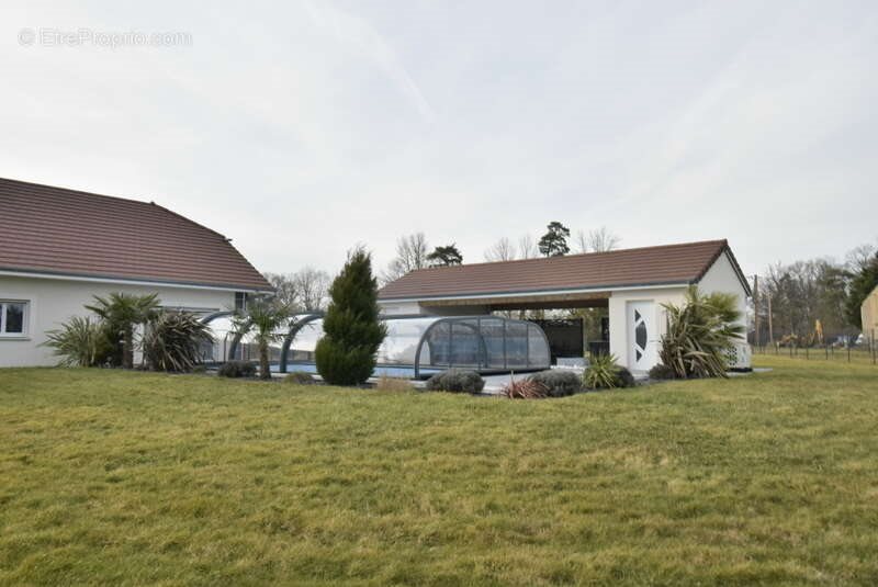 Maison à vendre, 270m², Pierre-de-Bresse