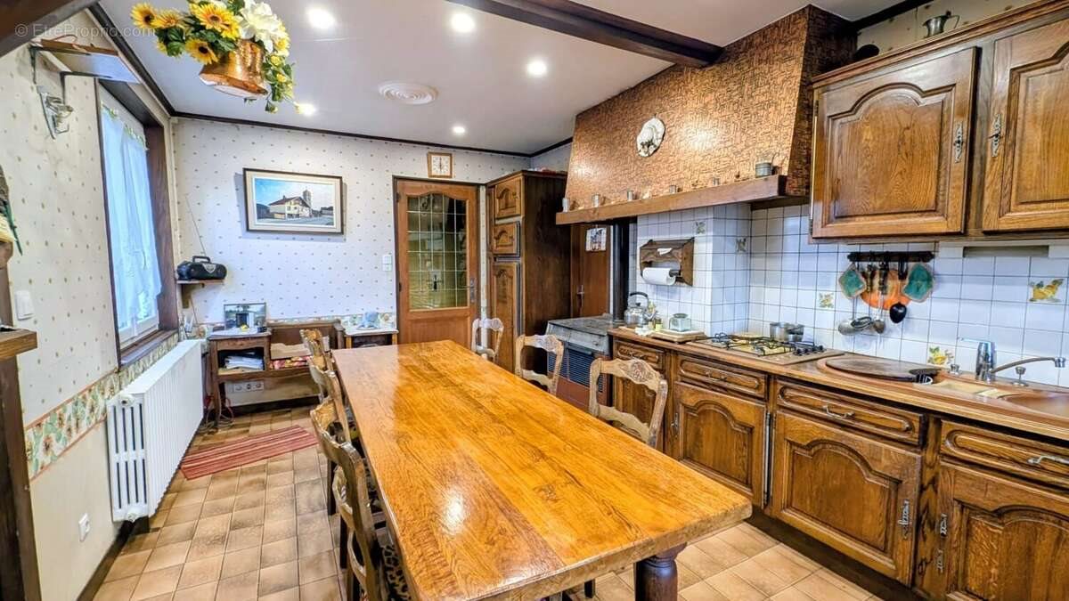 Maison à vendre, 185m², Rochejean