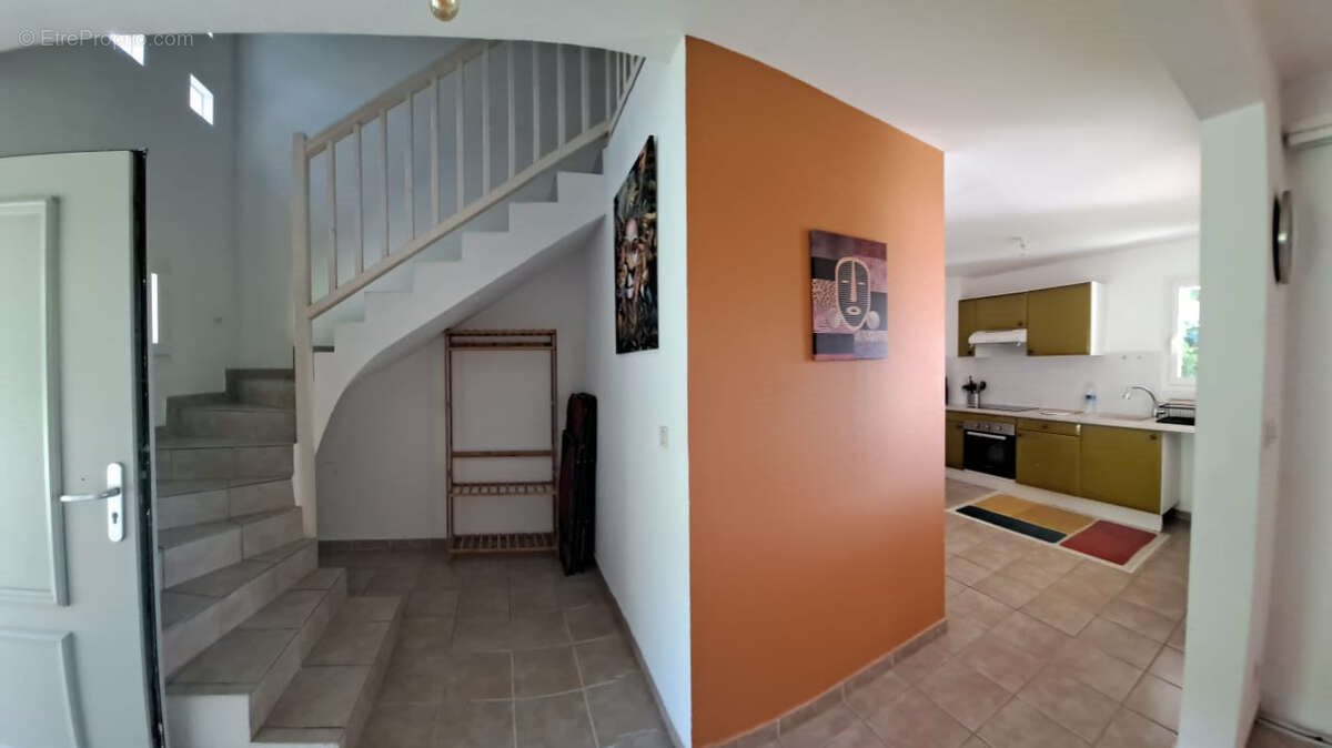Appartement à vendre, 68m², Gourbeyre