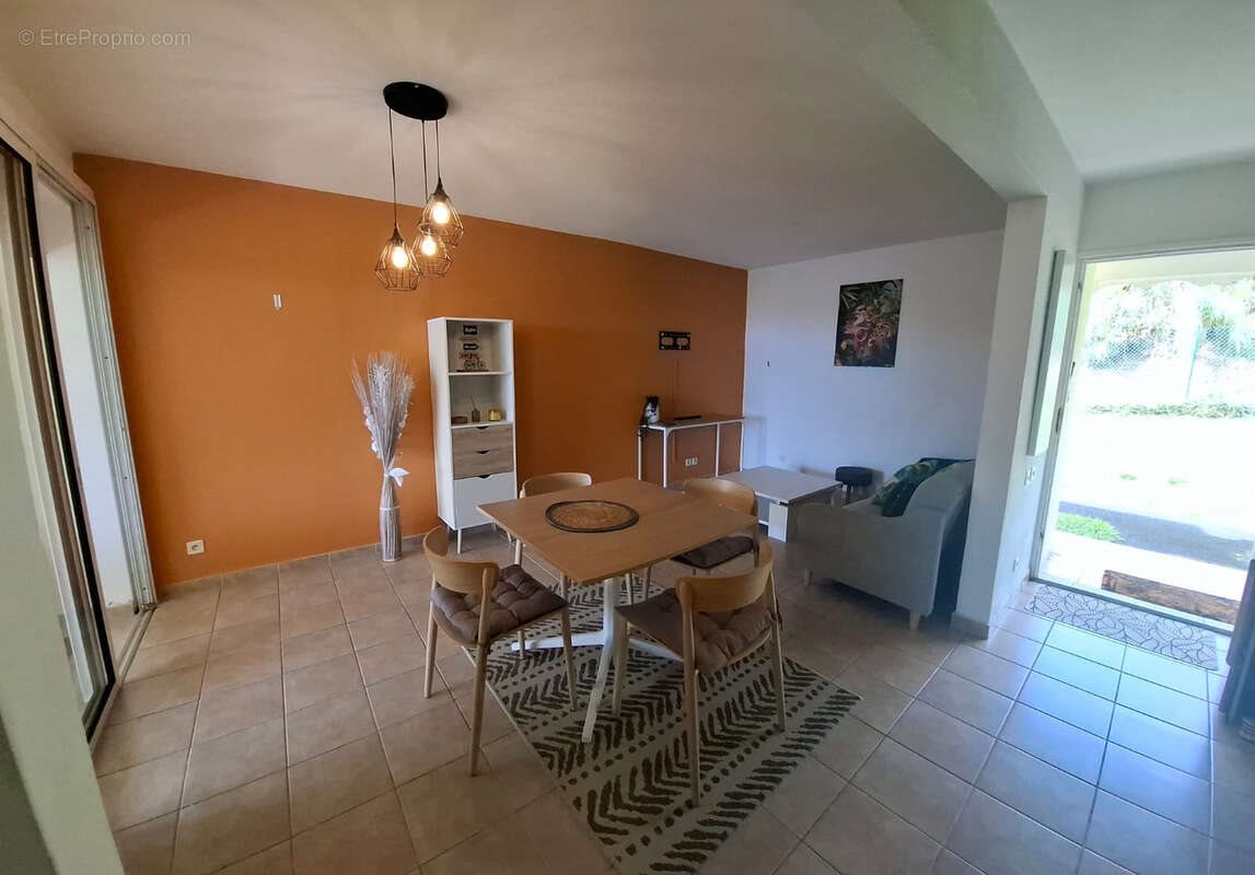 Appartement à vendre, 68m², Gourbeyre