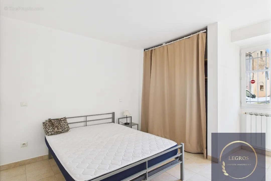 Appartement à vendre, 45m², Eyragues