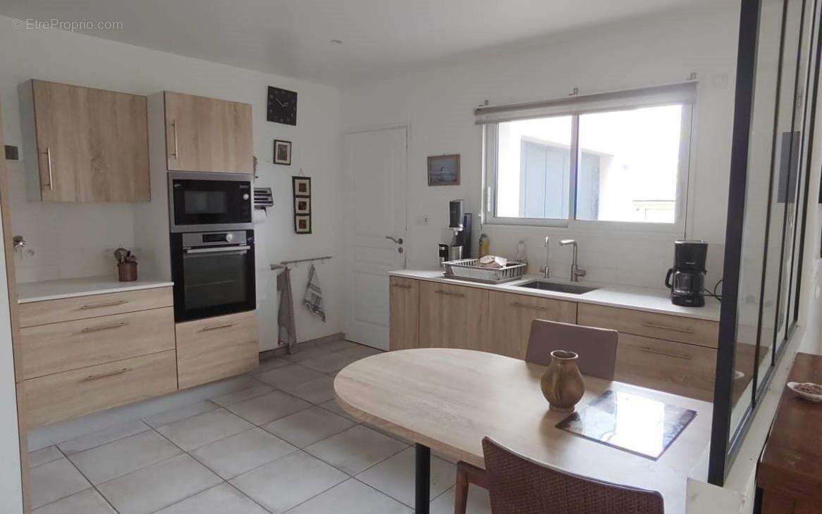 Maison à vendre, 126m², Saint-Pol-de-Léon