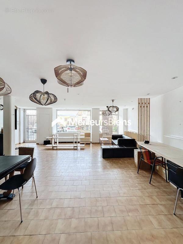 Appartement à vendre, 210m², Joyeuse