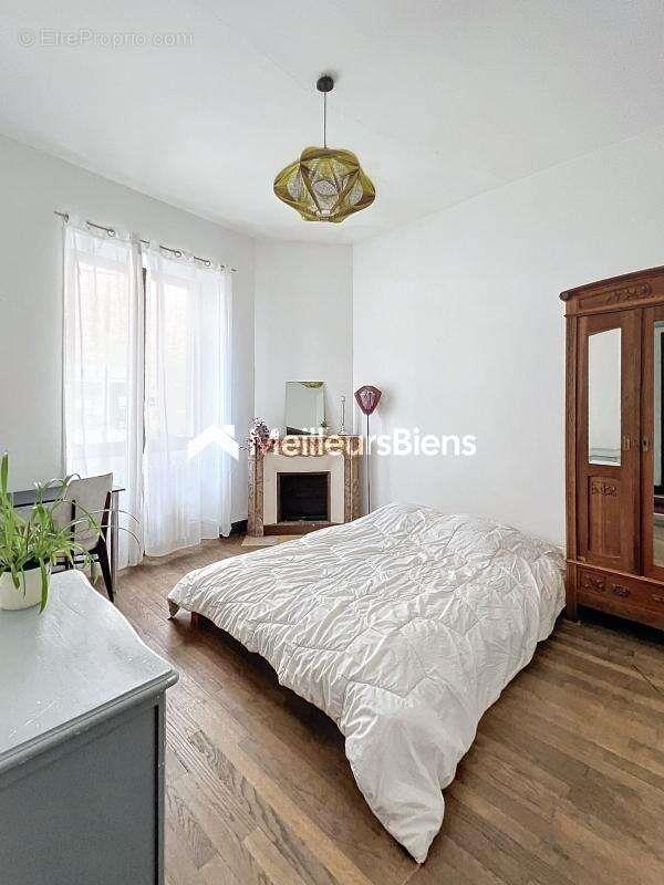 Appartement à vendre, 210m², Joyeuse