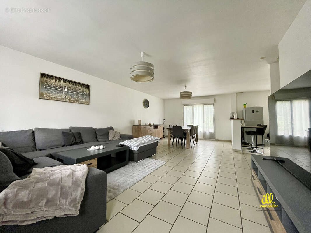 Maison à vendre, 131m², Revin