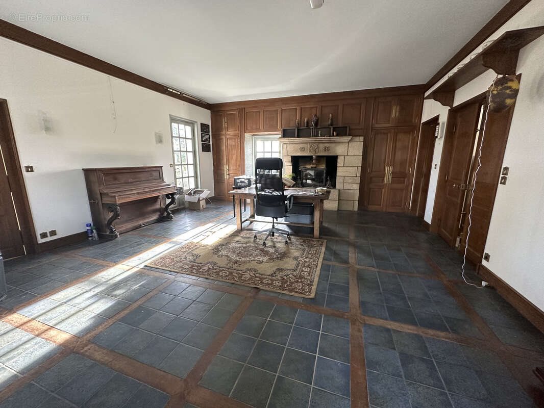 Maison à vendre, 300m², Monistrol-sur-Loire