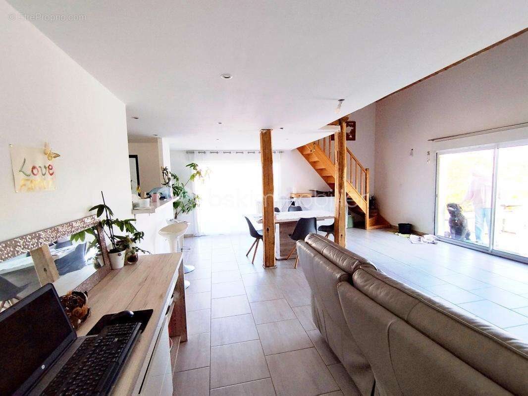 Maison à vendre, 305m², Saint-Pargoire