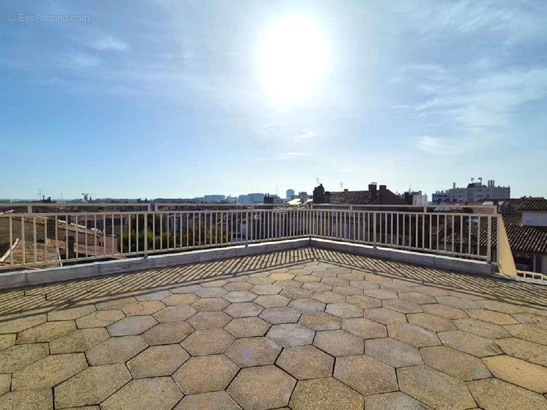 Appartement à vendre, 71m², Bordeaux