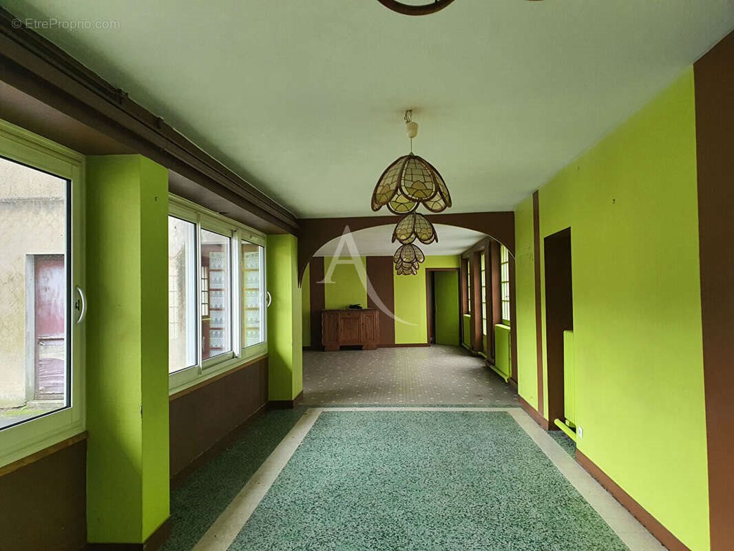 Appartement à vendre, 356m², Chémery
