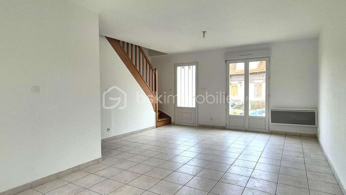 Maison à vendre, 79m², Charmes