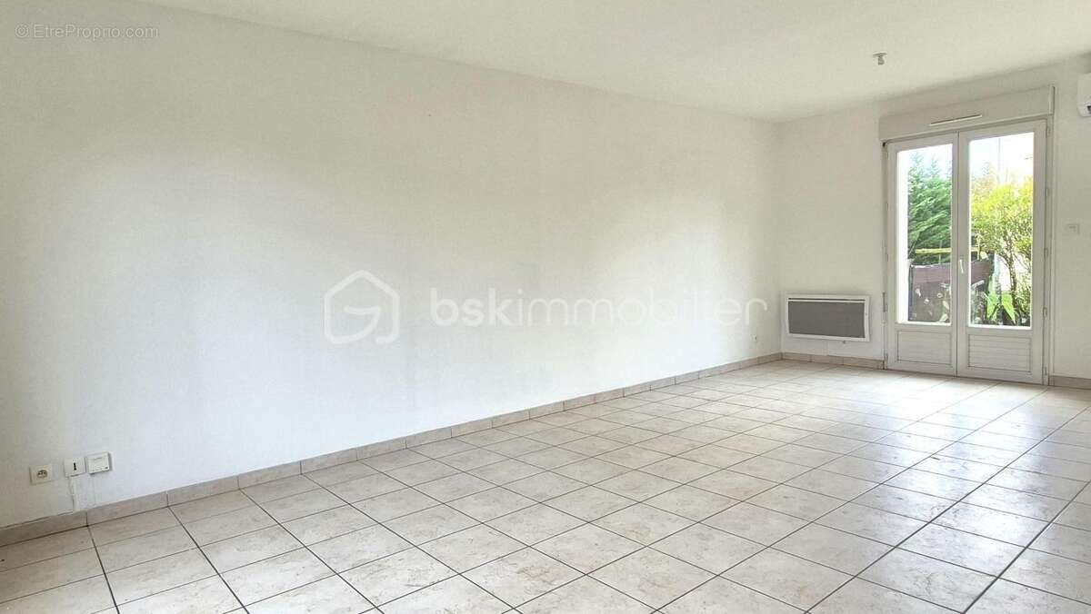 Maison à vendre, 79m², Charmes