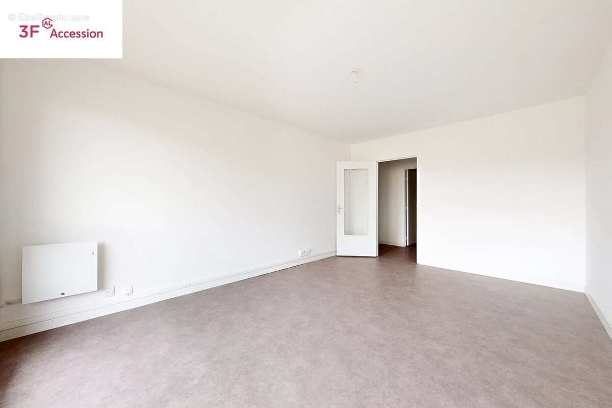 Appartement à vendre, 72m², Paray-Vieille-Poste