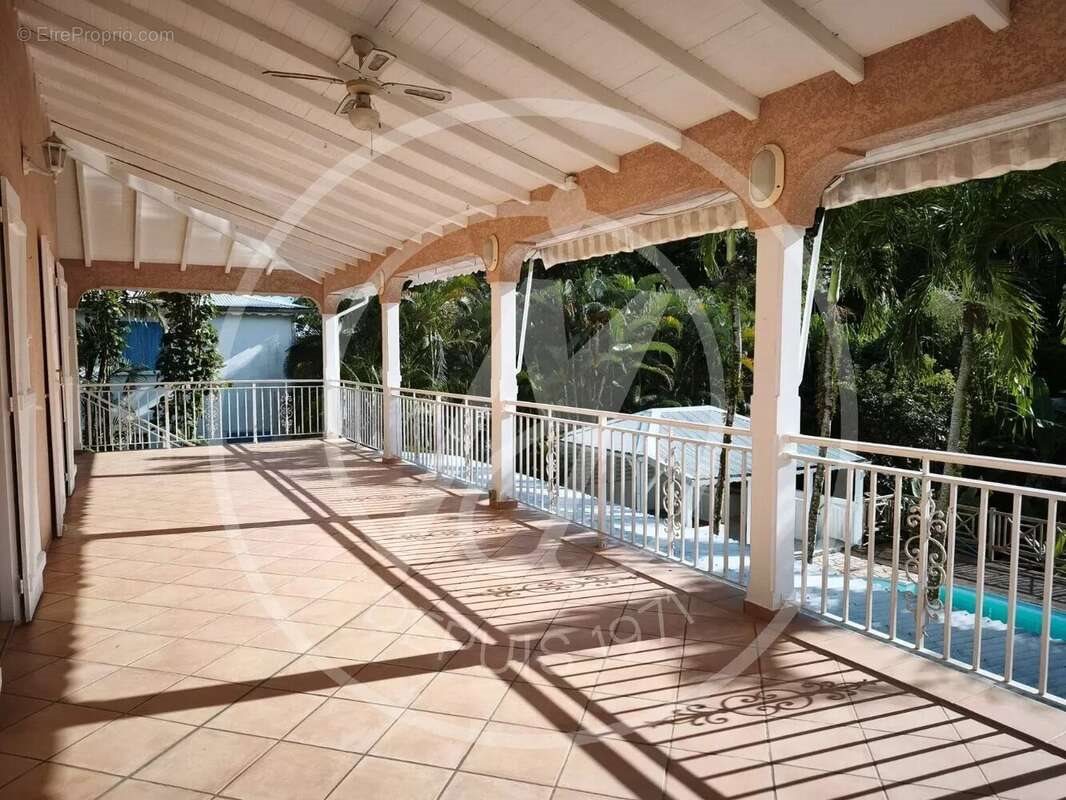 Maison à vendre, 160m², Baie-Mahault