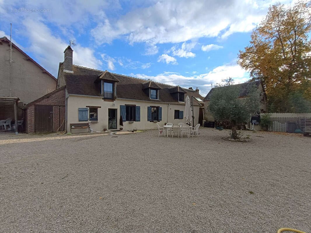 Maison à vendre, 140m², Chilleurs-aux-Bois