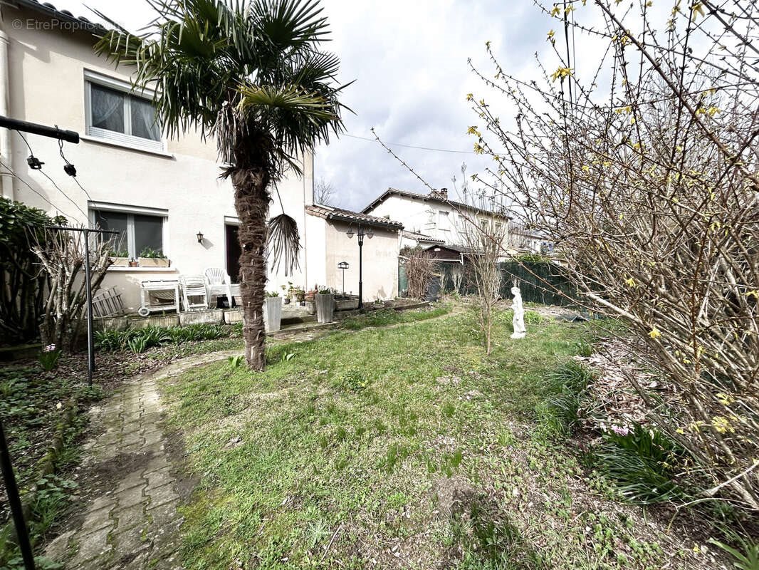 Maison à vendre, 72m², Avèze