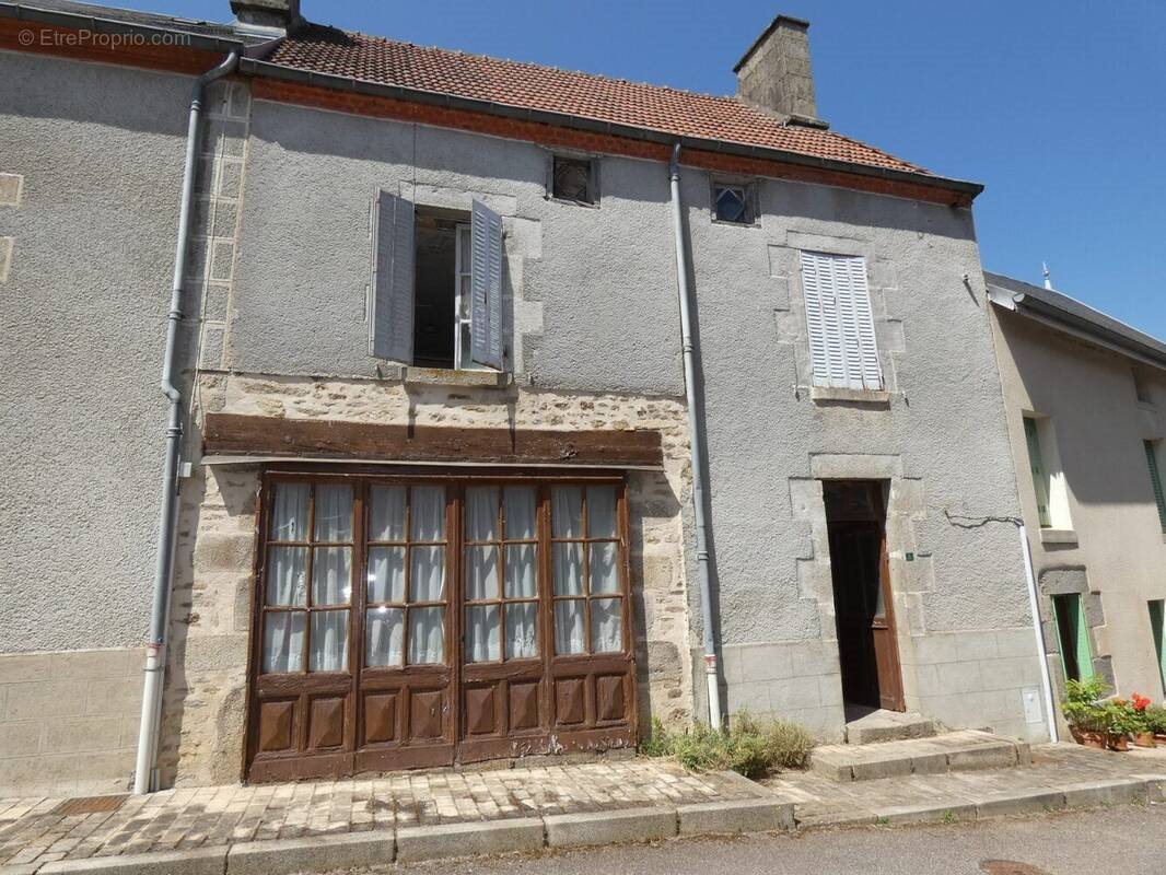 Maison à vendre, 77m², Cressat