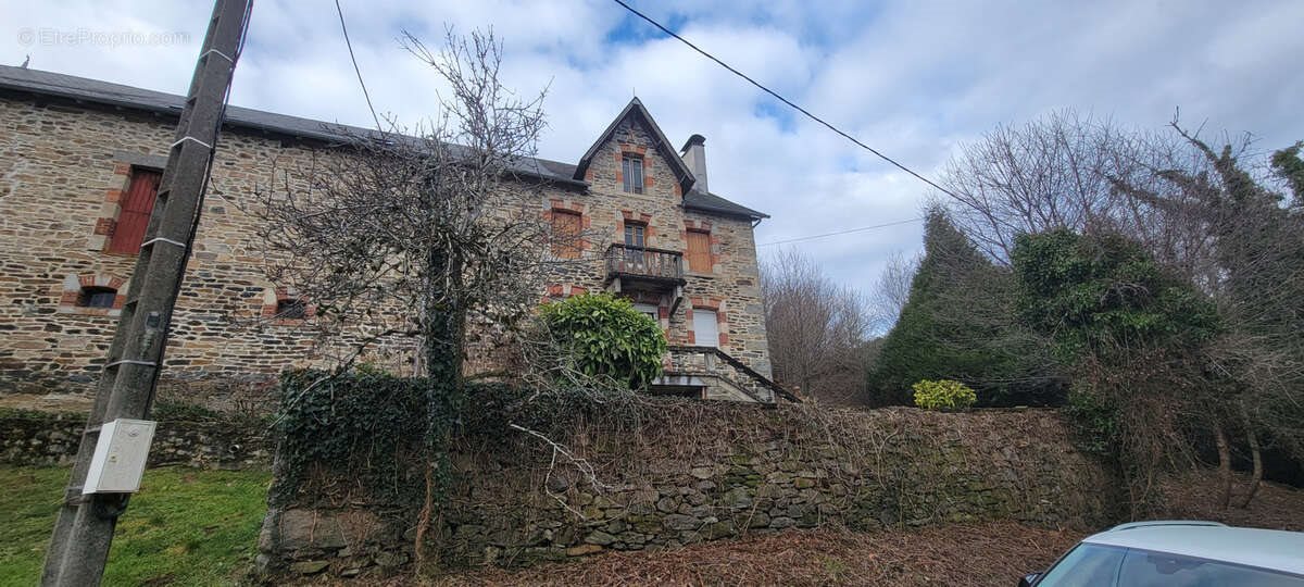 Maison à vendre, 116m², Albussac