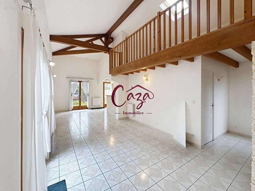 Maison à vendre, 99m², Saint-Caprais-de-Bordeaux