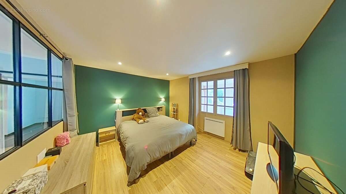 Appartement à vendre, 171m², Saint-Marcellin-en-Forez