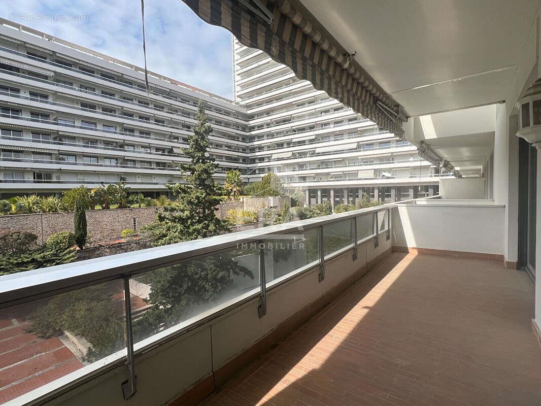 Appartement à vendre, 93m², Marseille 8ème