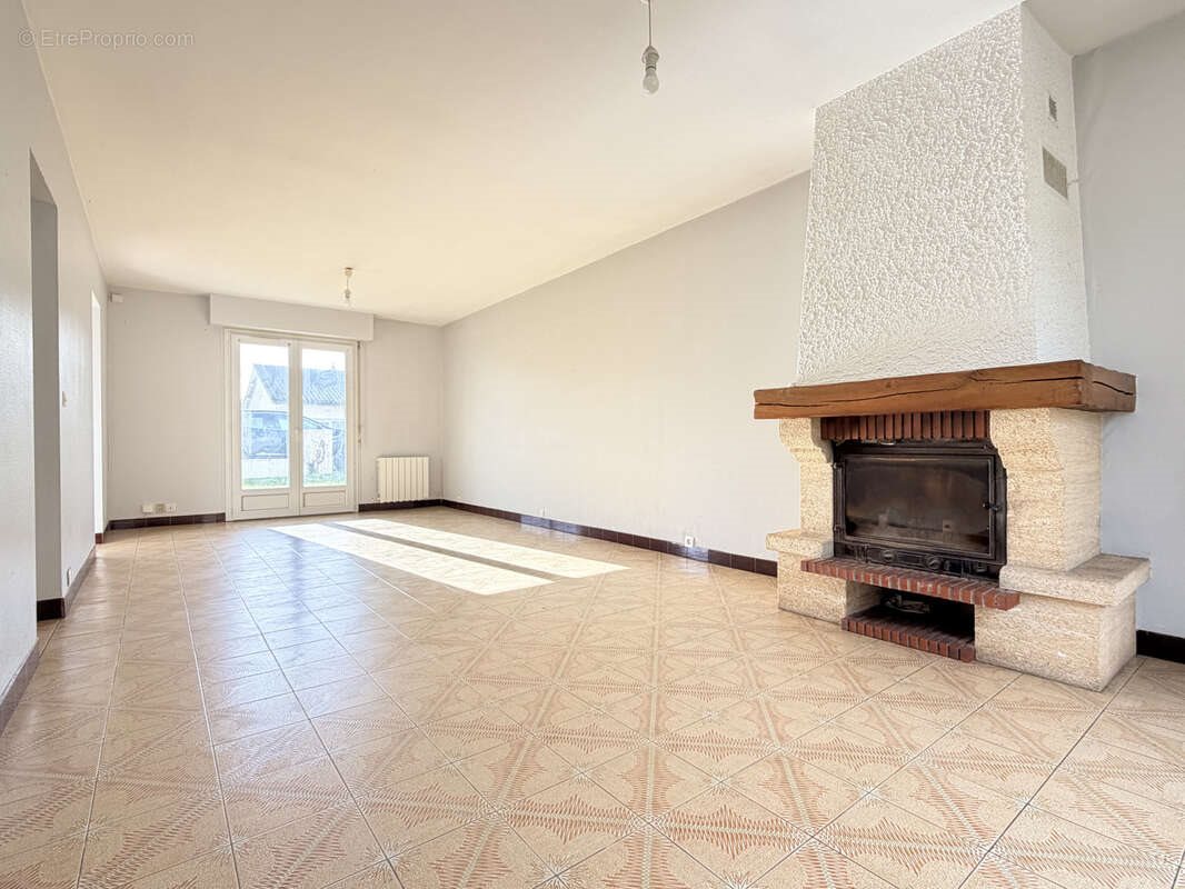 Maison à vendre, 87m², Naintré