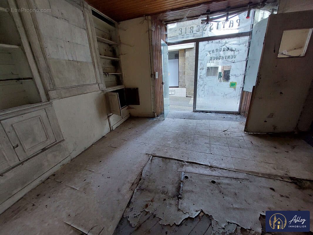 Appartement à vendre, 303m², Neuvic