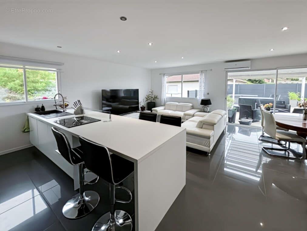 Appartement à vendre, 88m², Clermont-Ferrand