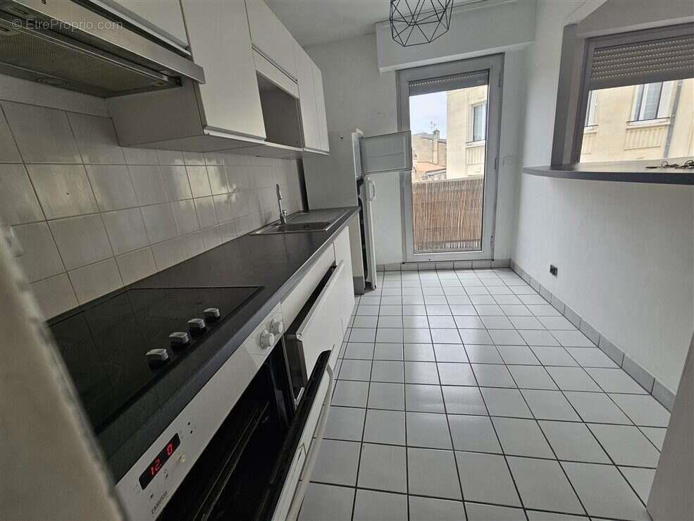 Appartement à vendre, 67m², Bordeaux