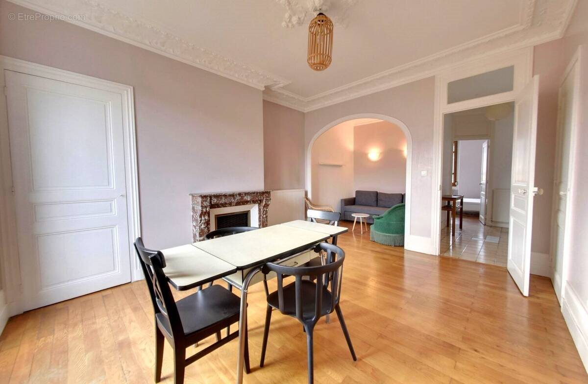 Appartement à vendre, 57m², Grenoble