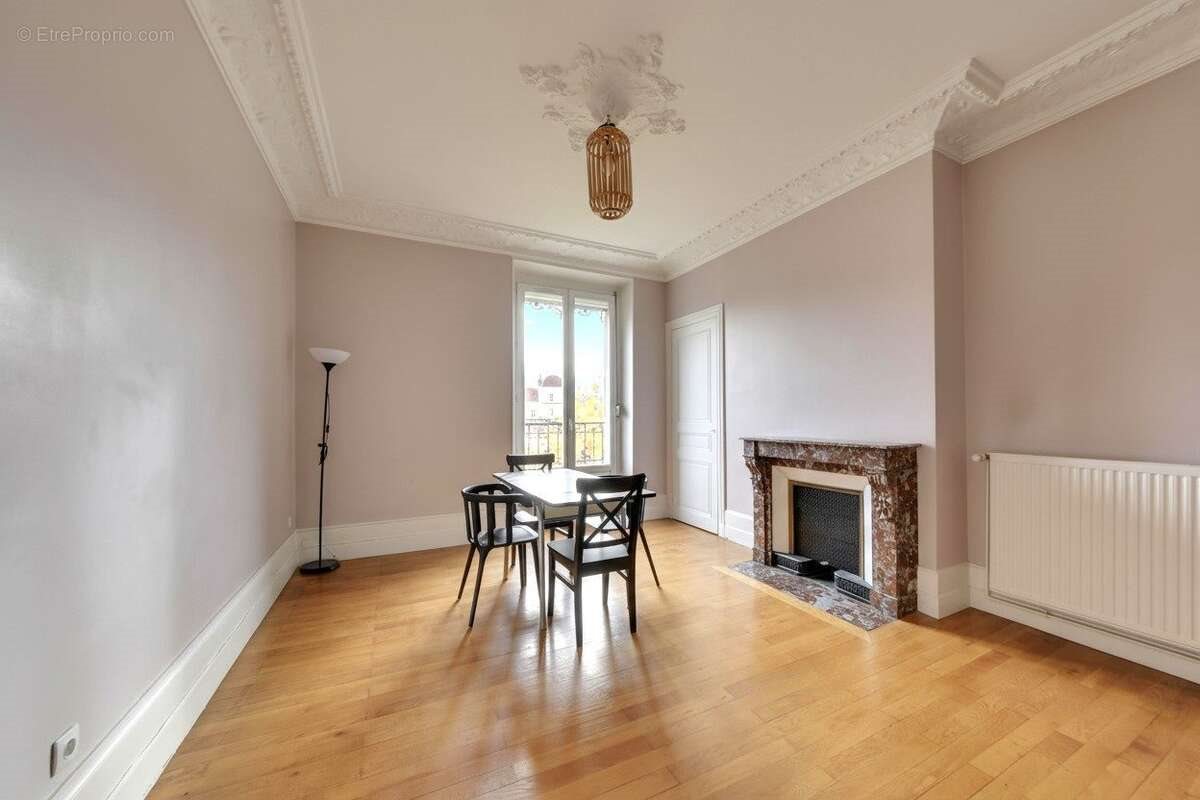 Appartement à vendre, 57m², Grenoble