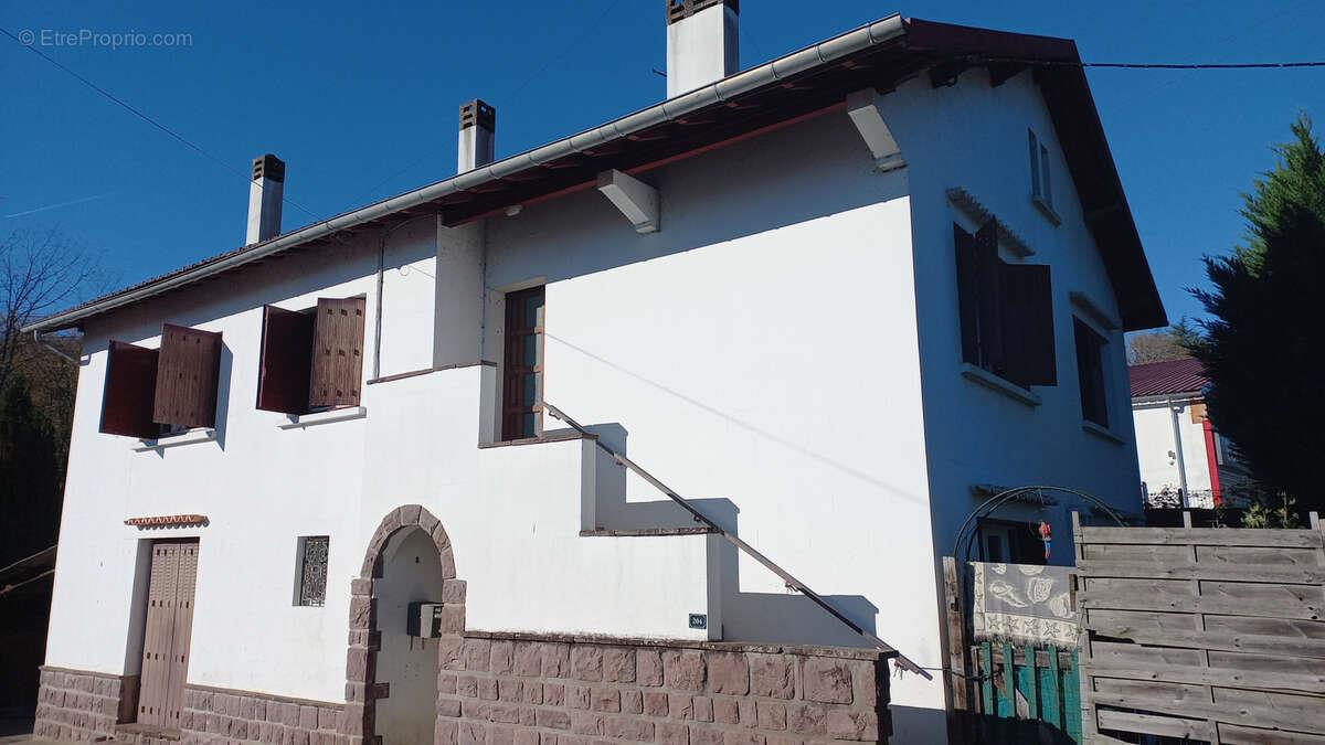 Appartement à vendre, 200m², Amendeuix-Oneix