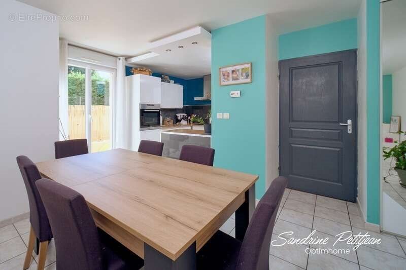 Appartement à vendre, 67m², Saint-André-de-Corcy