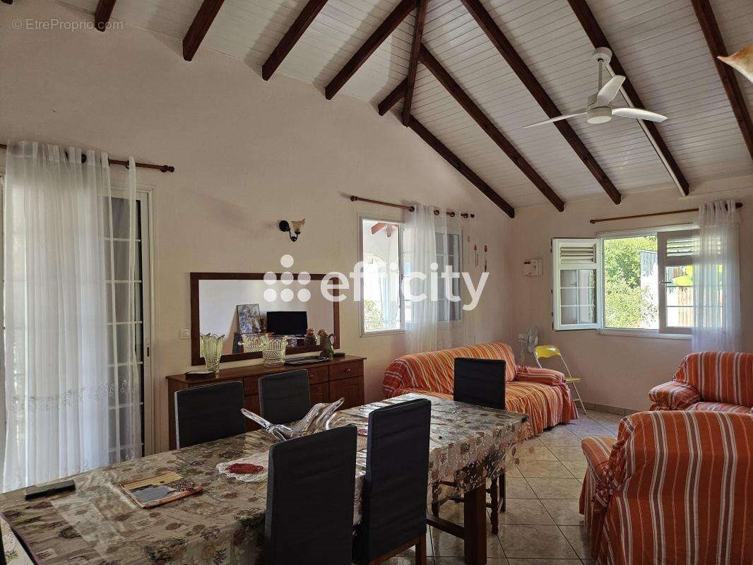 Maison à vendre, 97m², Vieux-Habitants