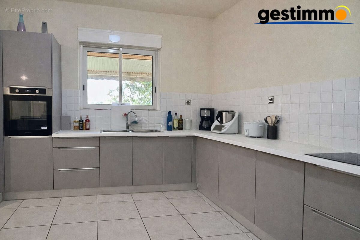 Appartement à vendre, 76m², Rémire-Montjoly