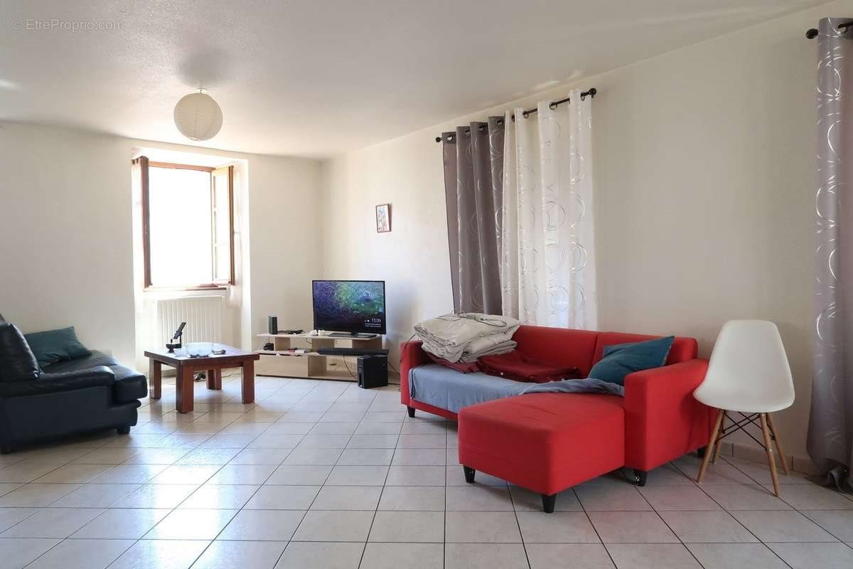 Maison à vendre, 206m², Lapte