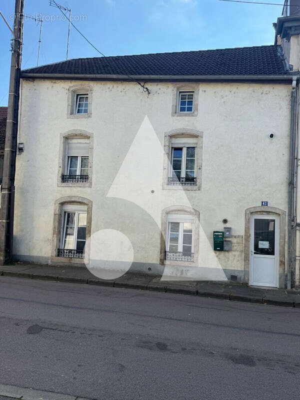 Appartement à vendre, 121m², Neufchâteau