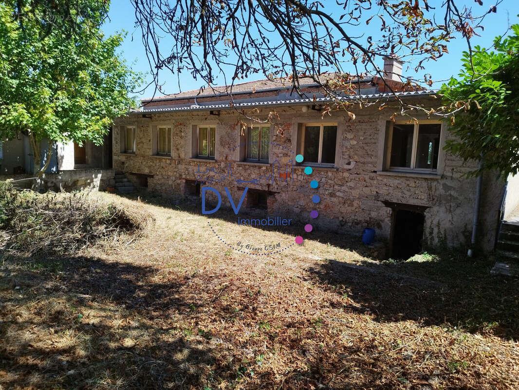 Maison à vendre, 350m², Ambierle