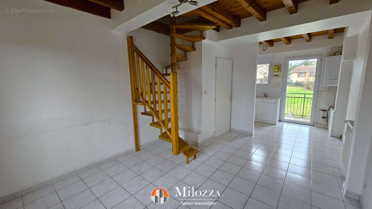 Appartement à vendre, 29m², L'Isle-d'Abeau