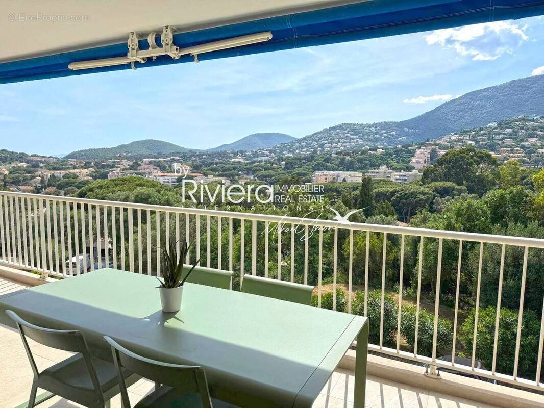 Appartement à vendre, 82m², Cavalaire-sur-Mer