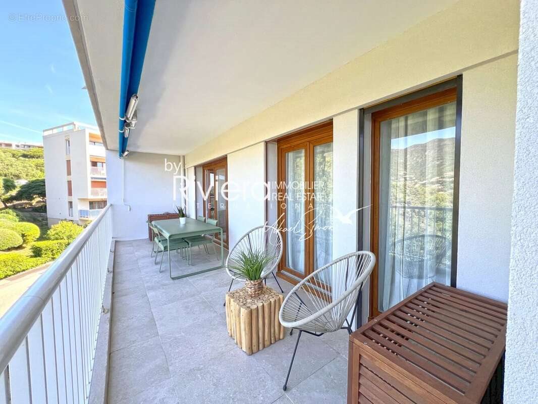 Appartement à vendre, 82m², Cavalaire-sur-Mer