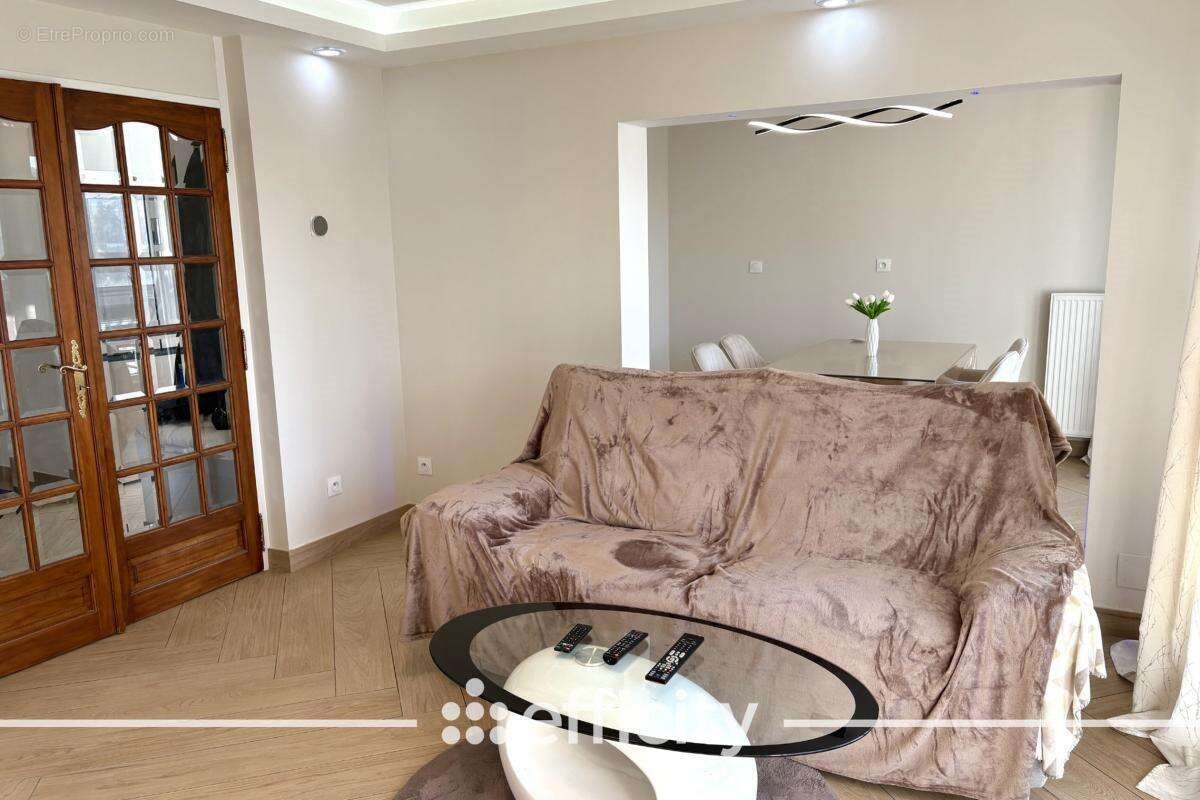 Appartement à vendre, 82m², Saint-Etienne