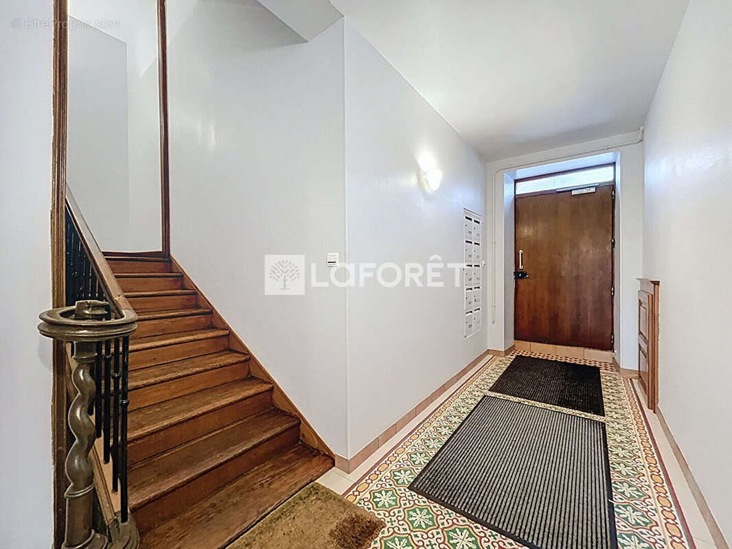 Appartement à vendre, 395m², Neufchâteau