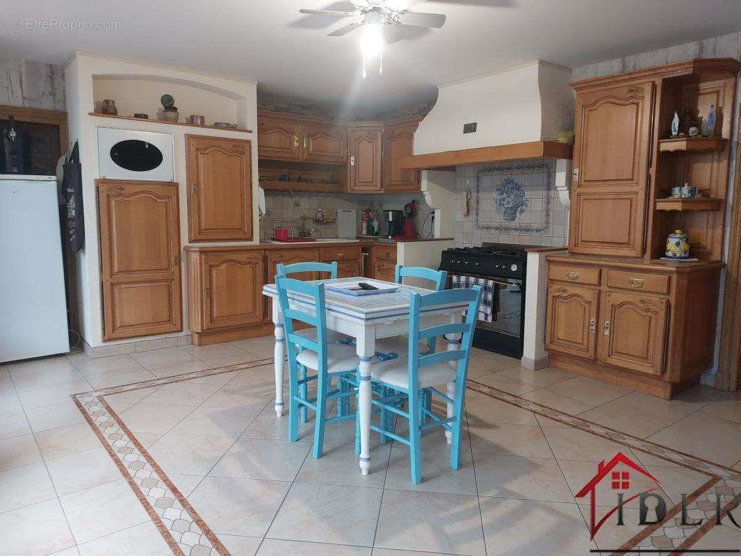 Appartement à vendre, 164m², Wassy