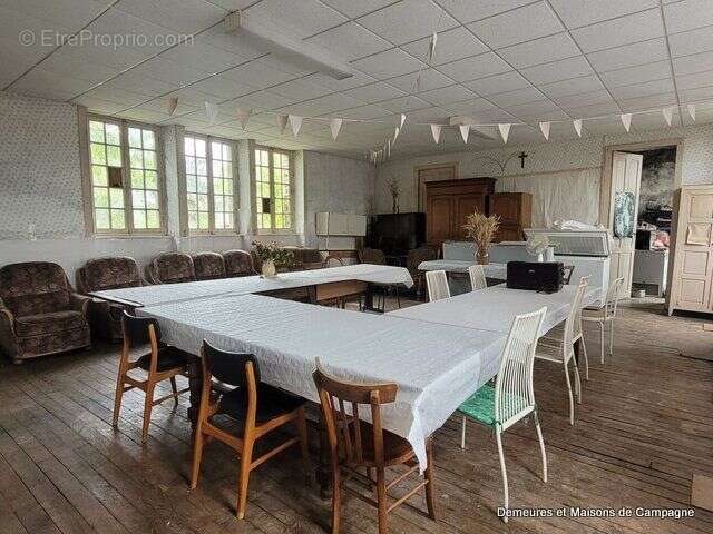 Maison à vendre, 180m², Saint-Hilaire-du-Harcouët