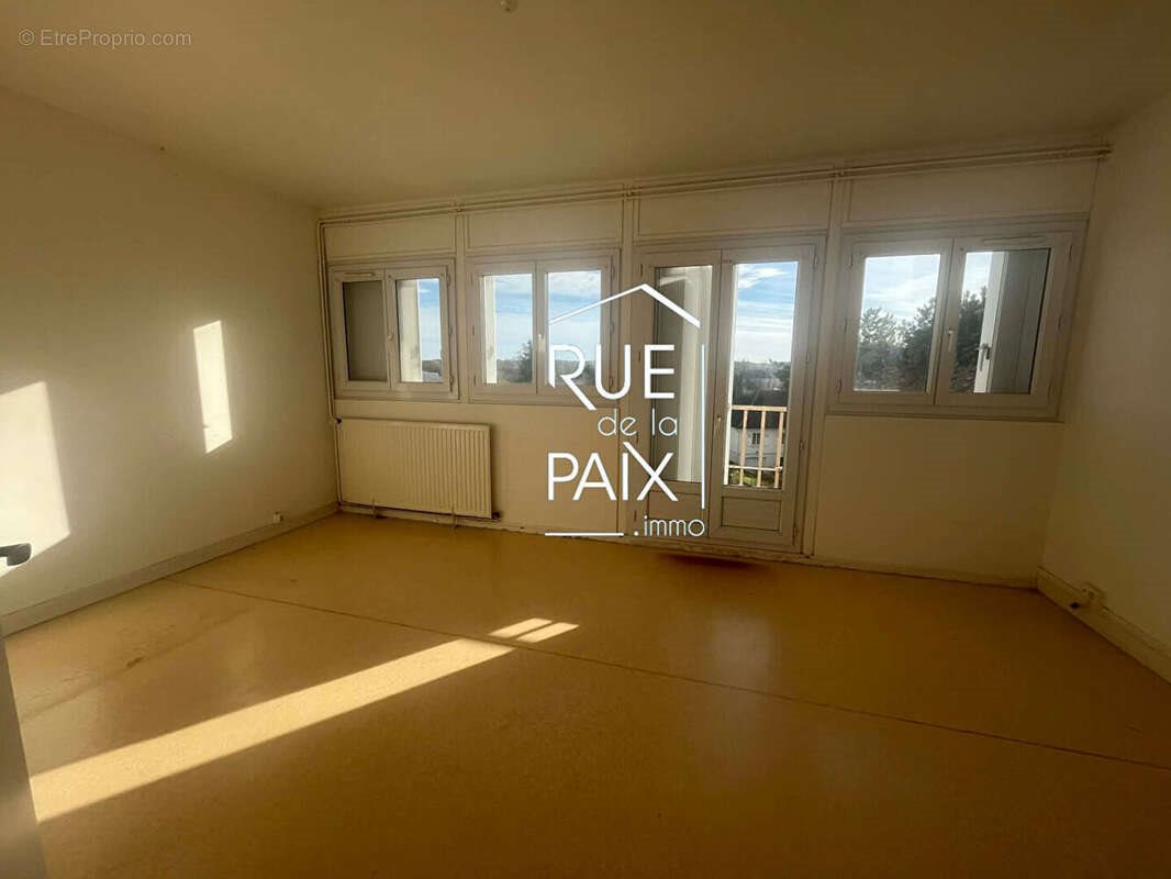 Appartement à vendre, 457m², Naintré