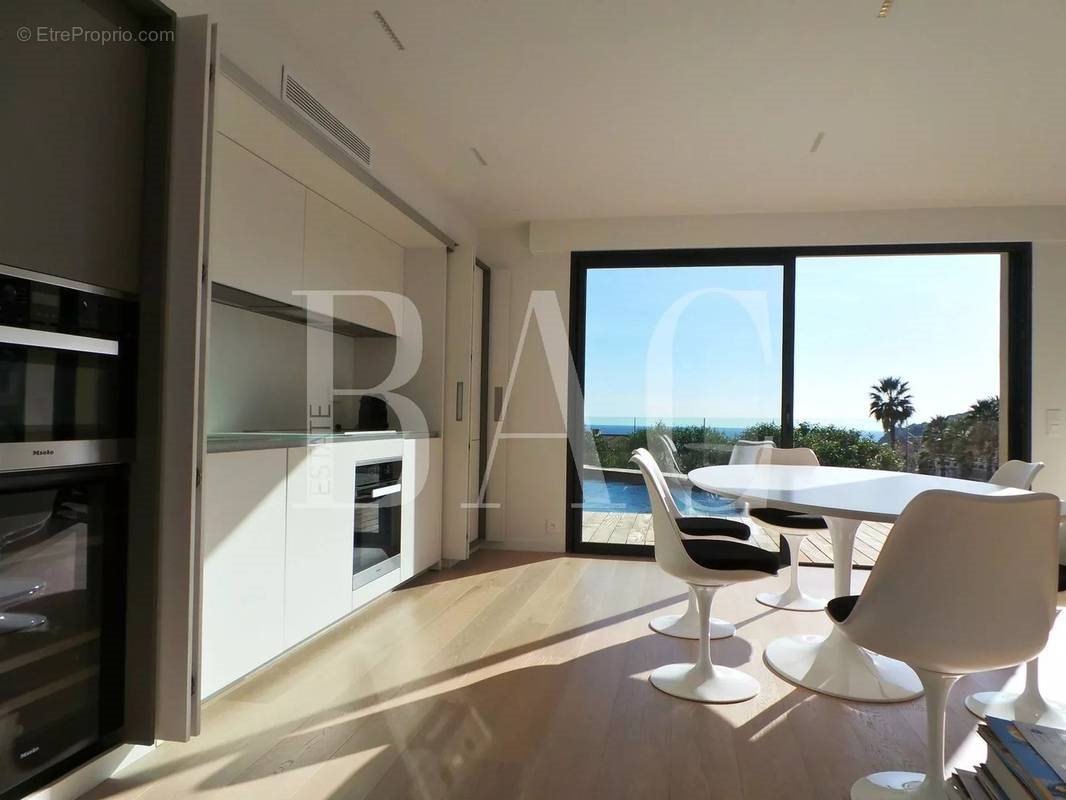 Maison à vendre, 250m², Villefranche-sur-Mer