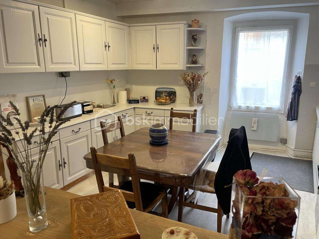 Maison à vendre, 151m², Le Cheylard