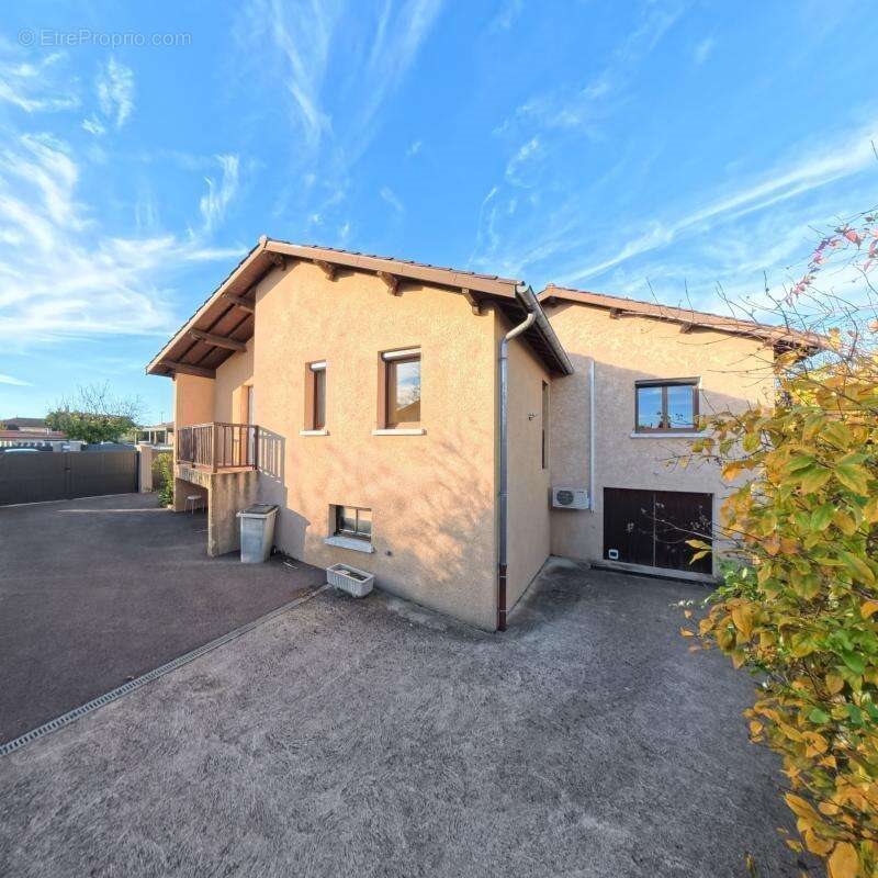 Maison à vendre, 140m², Charvieu-Chavagneux